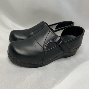 Dansko Black Professional Clogs With Velcro